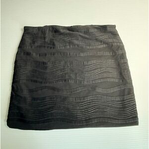 Heart Soul Black Mini Skirt Textured Wavy Design‎ Elastic Waist Casual
